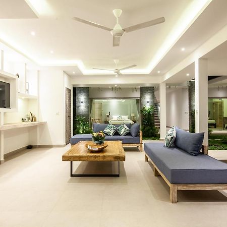 Villa Matahari Munggu 5Br Canggu Buitenkant foto