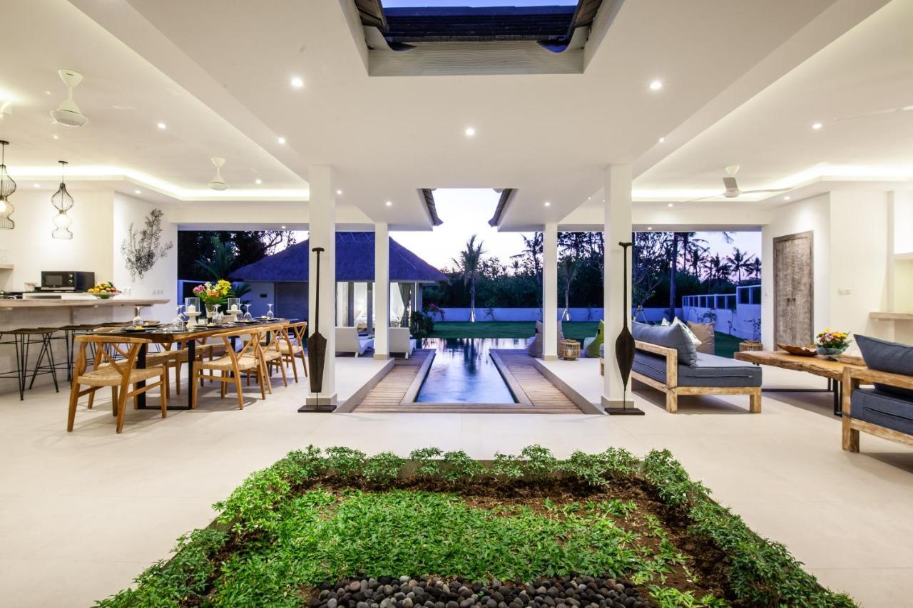 Villa Matahari Munggu 5Br Canggu Buitenkant foto